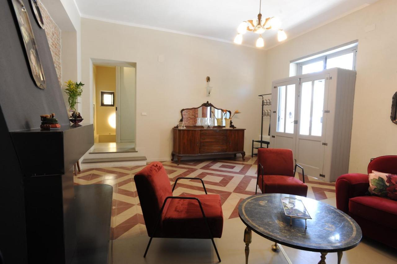 Vaccarizzo Albanese Palazzo Scura B&B 외부 사진