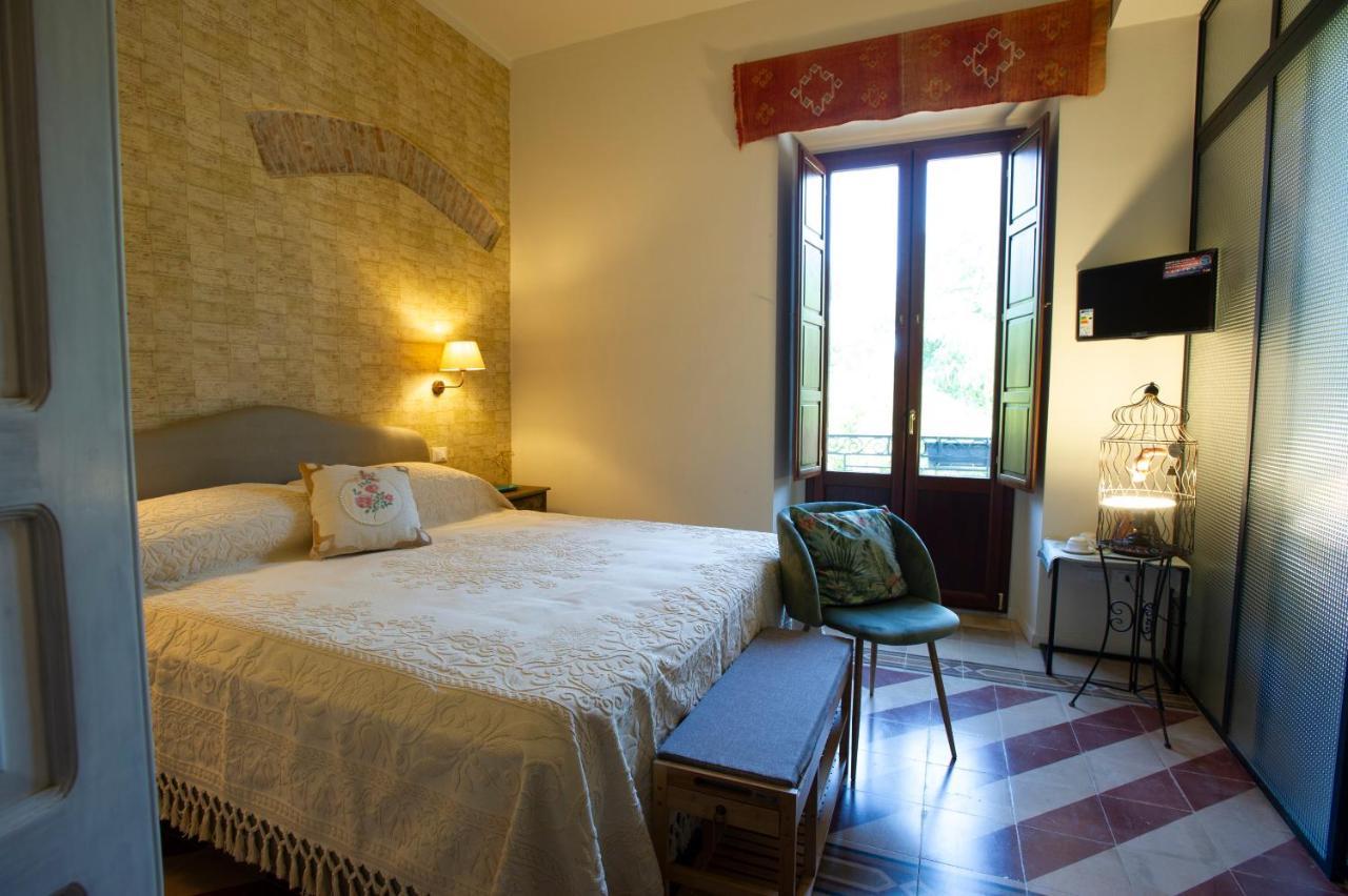 Vaccarizzo Albanese Palazzo Scura B&B 외부 사진