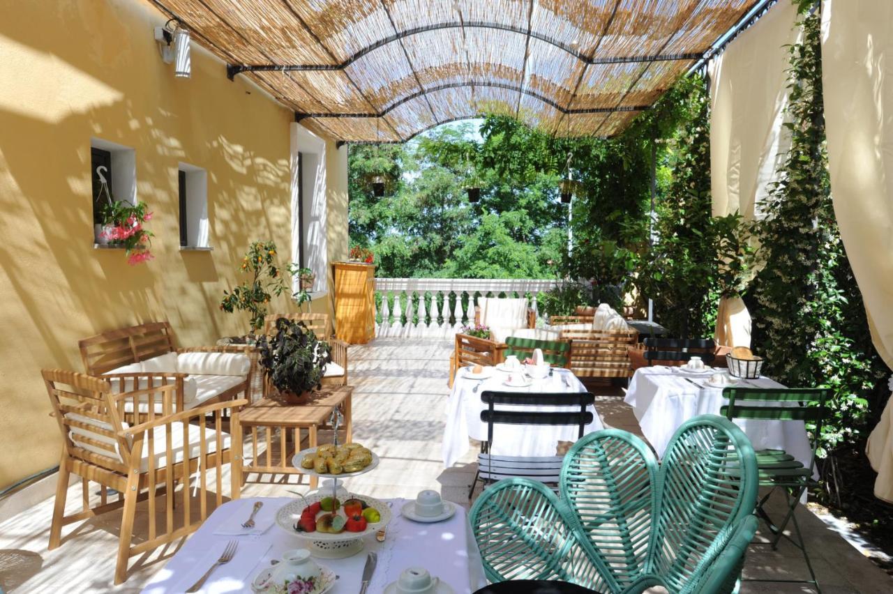 Vaccarizzo Albanese Palazzo Scura B&B 외부 사진