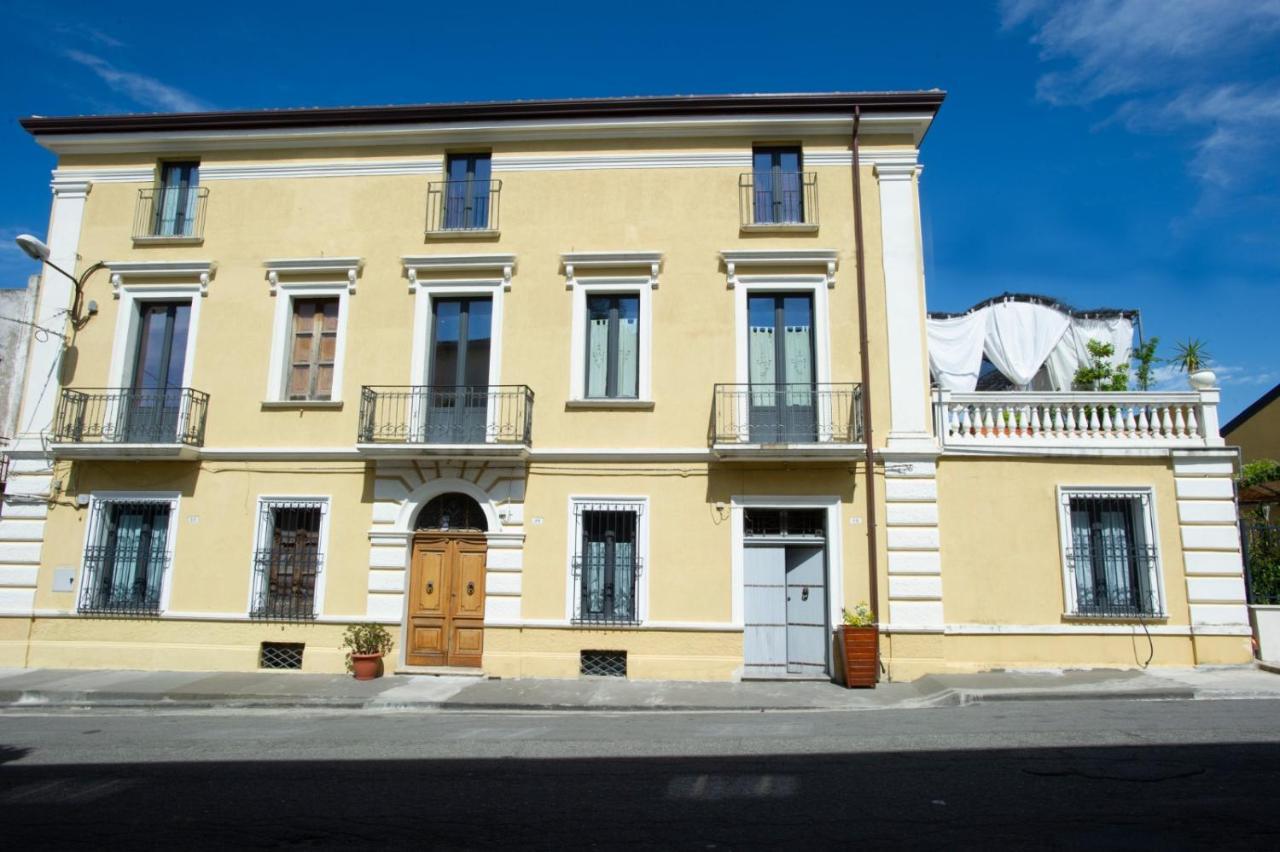 Vaccarizzo Albanese Palazzo Scura B&B 외부 사진
